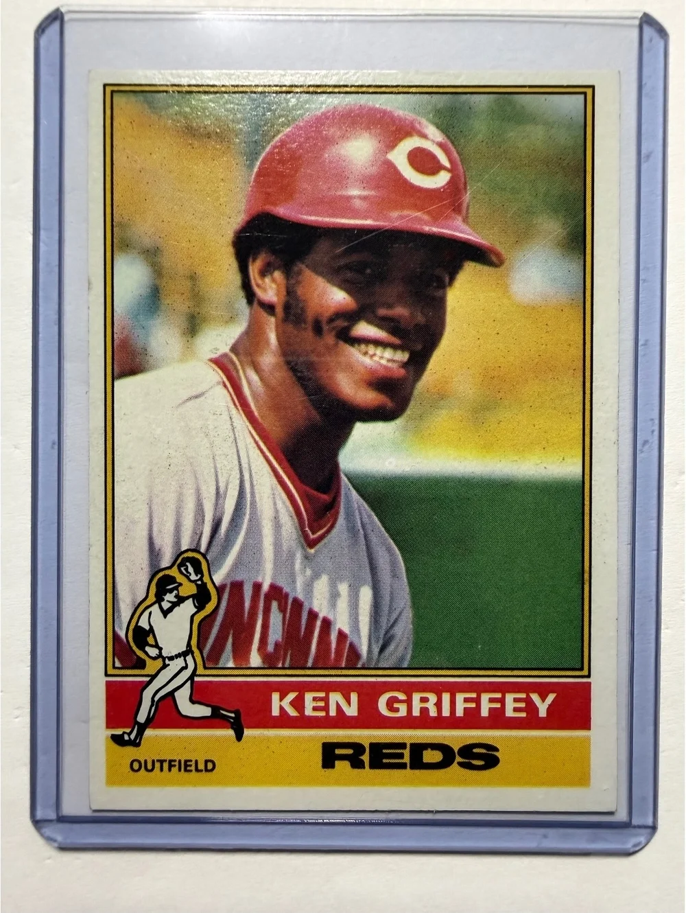 1976 Topps Ken Griffey Cincinnati Reds Baseball Card #128